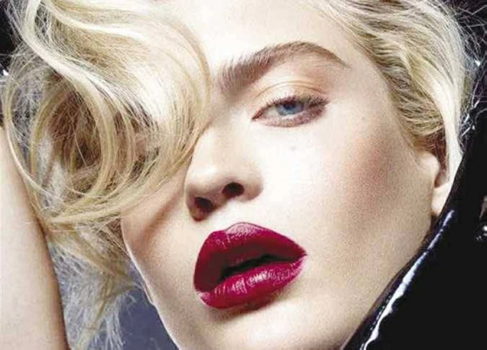 بديل فيلر الشفايف بالميكب.. 6 حيل بسيطة لشفاه ممتلئة في دقائق