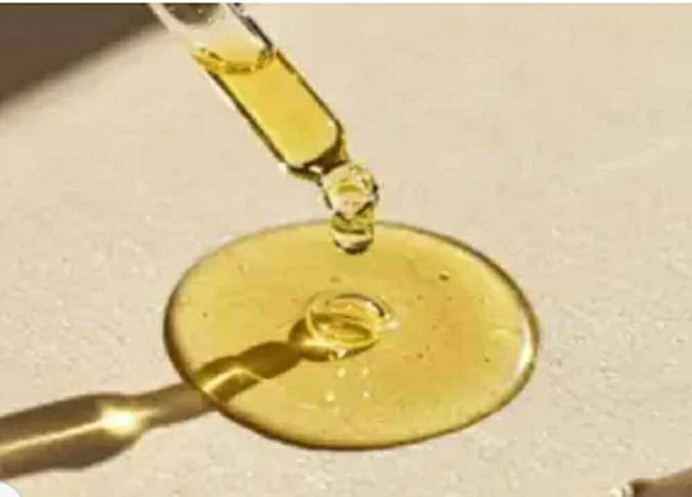 «مش هيجيب نتيجة».. أخطاء شائعة عند استخدام سيروم البشرة توقف مفعوله