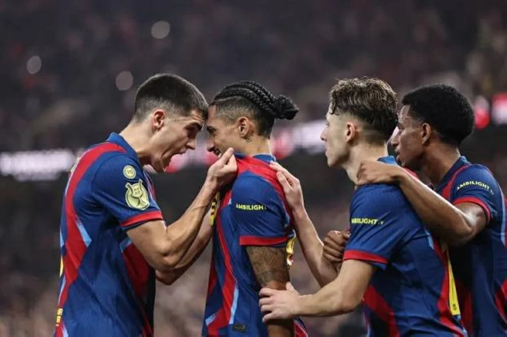 جاهزية رافينيا لمواجهة برشلونة أمام براغ التشيكى بدورى أبطال أوروبا