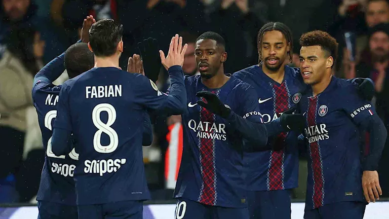 باريس سان جيرمان يستعد الصدارة مؤقتاً بثلاثة في ليل