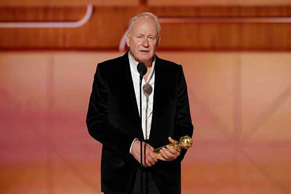 ستيلان سكارسجارد بعد الفوز بـ«جولدن جلوب» أفضل ممثل مساعد : «دور السينما مهددة بالانقراض»