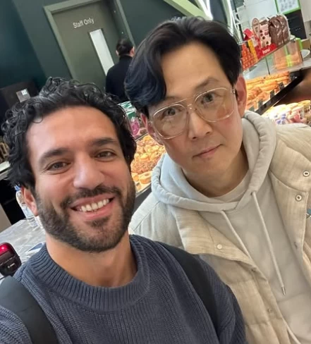 «مفيش موسم جديد».. حسن الرداد يكشف كواليس لقائه بنجم «لعبة الحبار» في Joy Awards